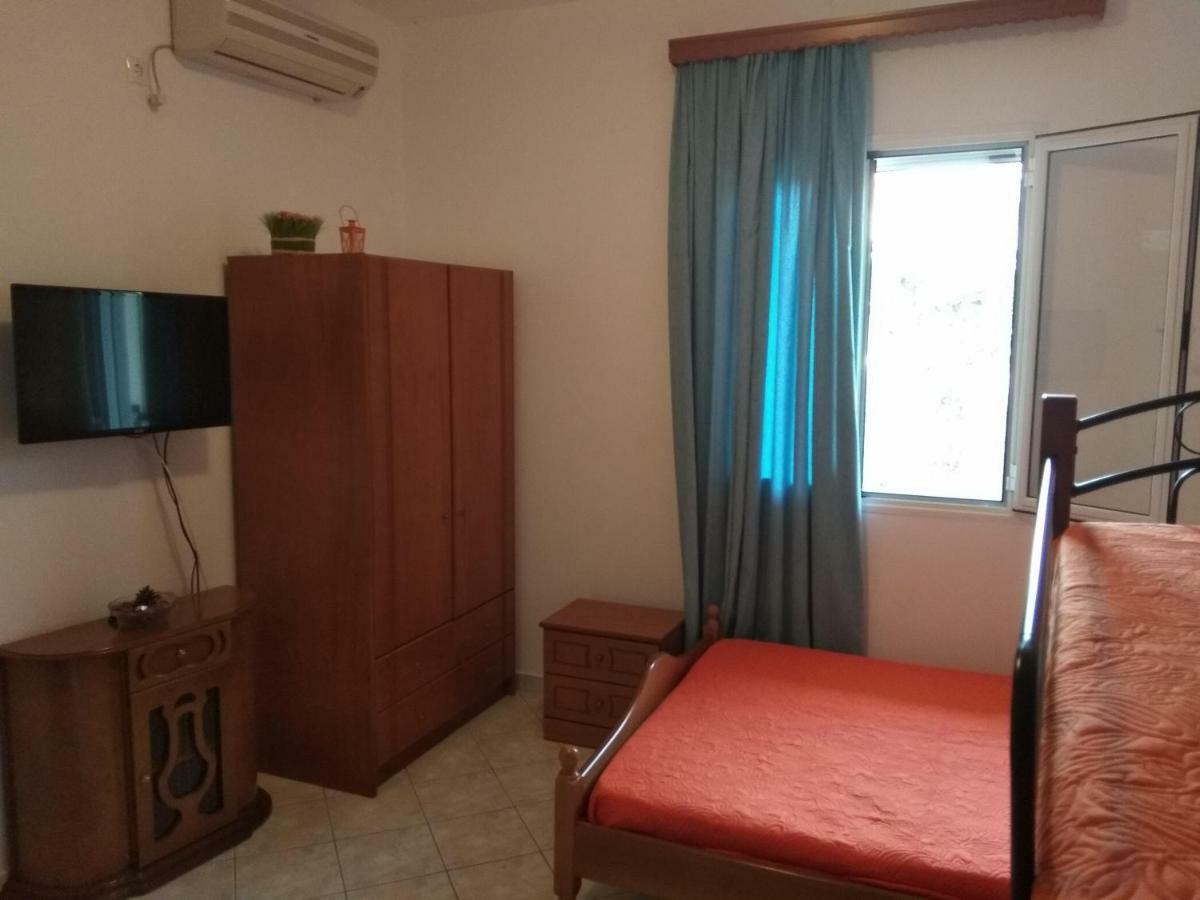 Reginas Studios Athéras Dış mekan fotoğraf